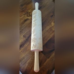 Maple Leaf Pattern Wood Rolling Pin